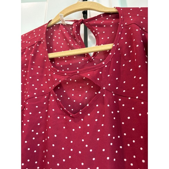 Maurices Burgundy Polka Dot Blouse Bishop Sleeve Cutout Neckline Size M - Picture 3 of 5